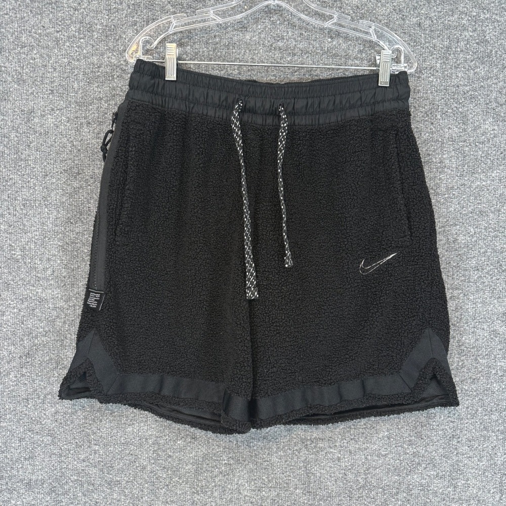 Nike Shorts Mens Medium Black Sherpa Fleece Basketball Athletic Gym Streetwear